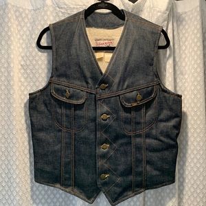 Vintage Lee Men’s denim vest with Sherpa lining